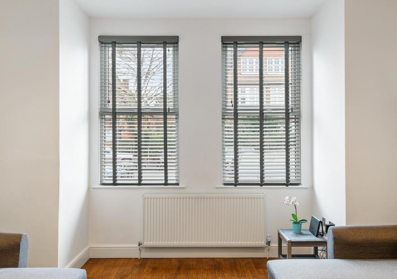 شقة Two Bed Flat In Bush Hill Park انفيلد المظهر الخارجي الصورة