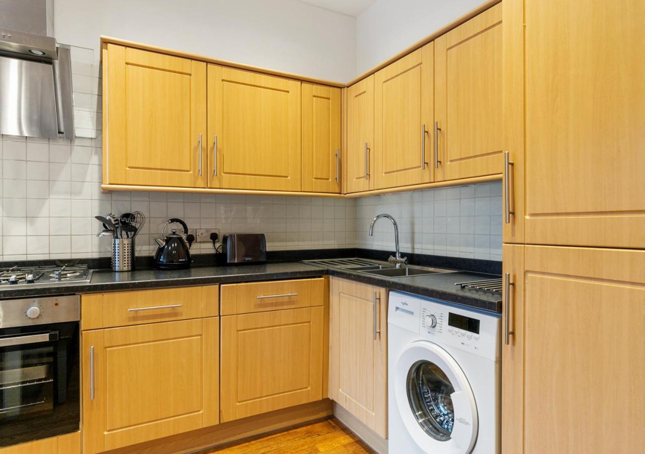 شقة Two Bed Flat In Bush Hill Park انفيلد المظهر الخارجي الصورة