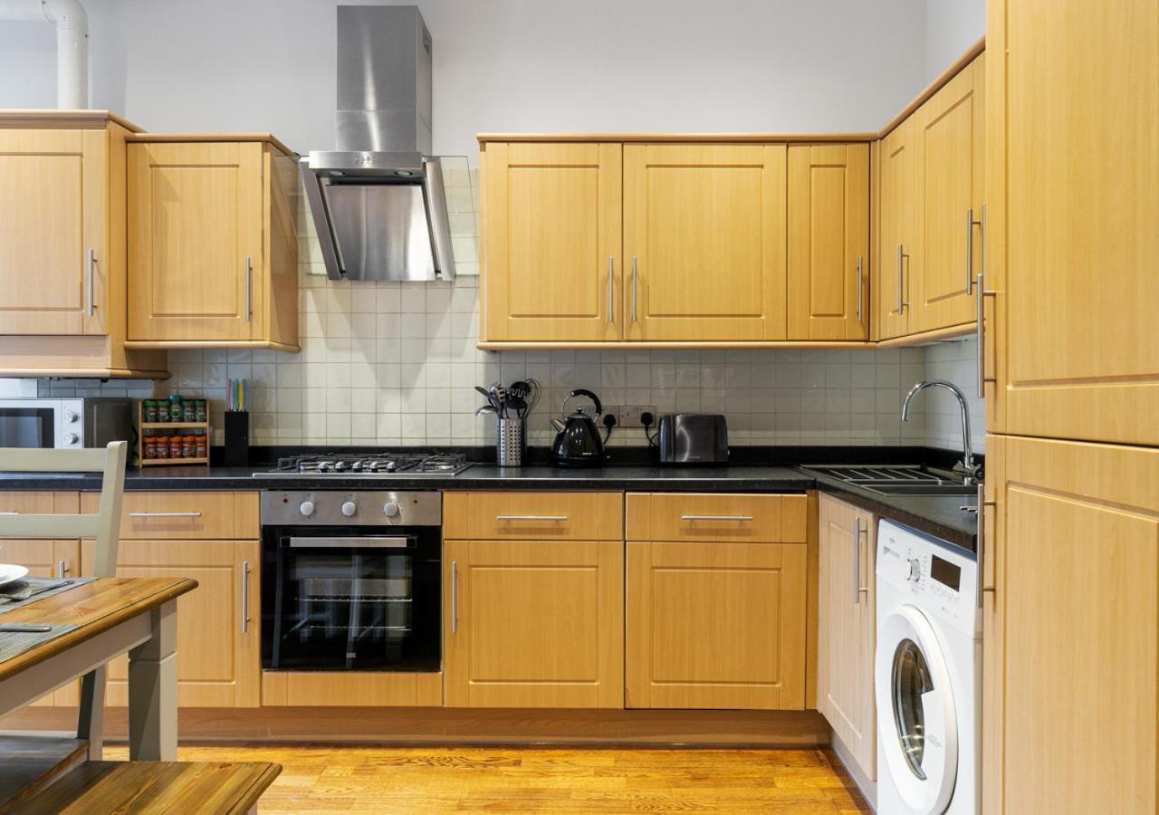 شقة Two Bed Flat In Bush Hill Park انفيلد المظهر الخارجي الصورة