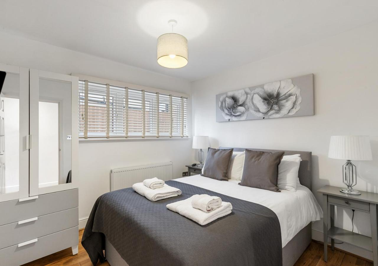 شقة Two Bed Flat In Bush Hill Park انفيلد المظهر الخارجي الصورة