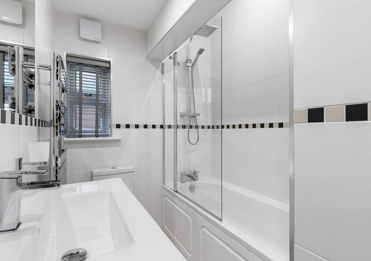 شقة Two Bed Flat In Bush Hill Park انفيلد المظهر الخارجي الصورة